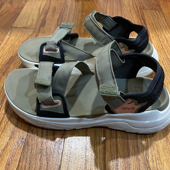 Teva Sandals - Picture 3 of 5